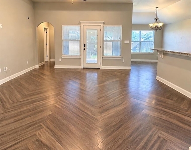 3738 Bettes Lane - Photo Thumbnail 5