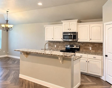 3738 Bettes Lane - Photo Thumbnail 9