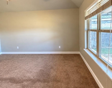 3738 Bettes Lane - Photo Thumbnail 23
