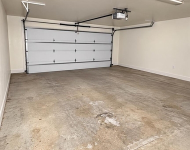 3738 Bettes Lane - Photo Thumbnail 32