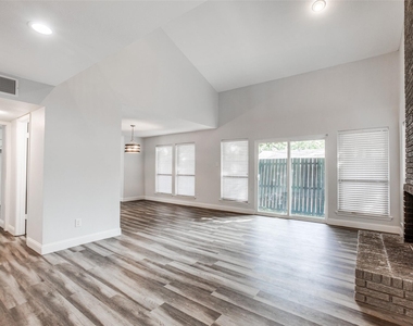 2708 Pinery Lane - Photo Thumbnail 1