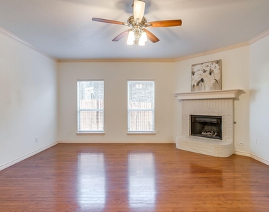 1300 Ocotillo Lane - Photo Thumbnail 10