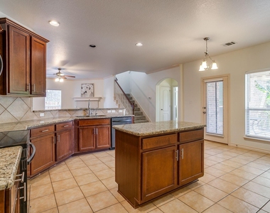 1300 Ocotillo Lane - Photo Thumbnail 14