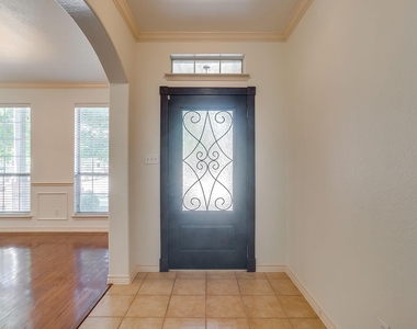 1300 Ocotillo Lane - Photo Thumbnail 4