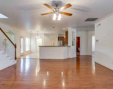 1300 Ocotillo Lane - Photo Thumbnail 11