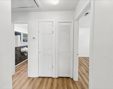 5025 Catalpa Street - Photo Thumbnail 18