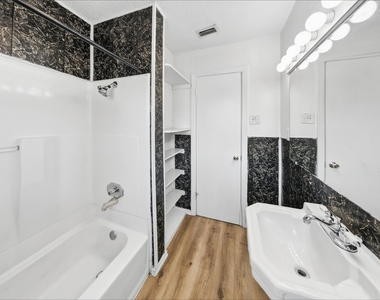 5025 Catalpa Street - Photo Thumbnail 16