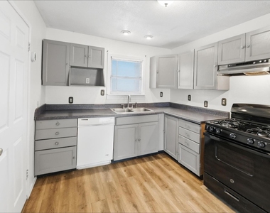 5025 Catalpa Street - Photo Thumbnail 8