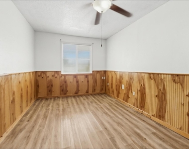 5025 Catalpa Street - Photo Thumbnail 10