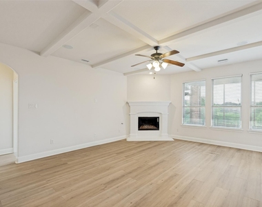 1100 Brendan Drive - Photo Thumbnail 12