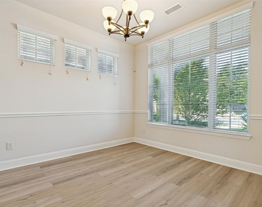 1100 Brendan Drive - Photo Thumbnail 5