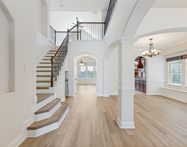 1100 Brendan Drive - Photo Thumbnail 10