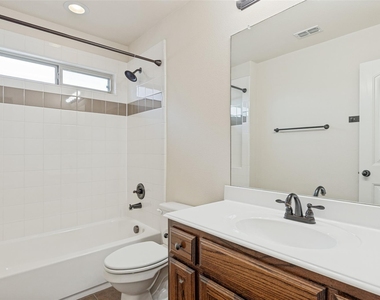 1100 Brendan Drive - Photo Thumbnail 30