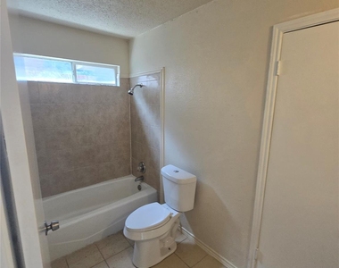 919 Gaynor Avenue - Photo Thumbnail 8