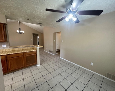 4045 Cavalry Drive - Photo Thumbnail 11