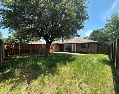 4045 Cavalry Drive - Photo Thumbnail 32