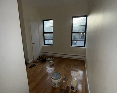 985 Nostrand Avenue - Photo Thumbnail 6