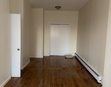 985 Nostrand Avenue - Photo Thumbnail 3