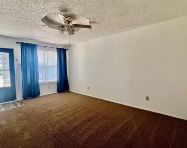 301 Garner Road - Photo Thumbnail 2