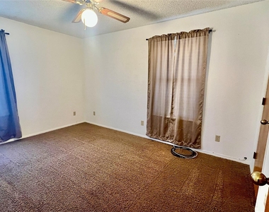 301 Garner Road - Photo Thumbnail 5