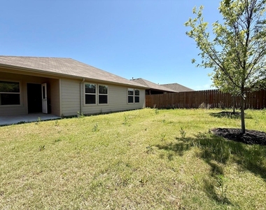 521 W Bronze Circle - Photo Thumbnail 22