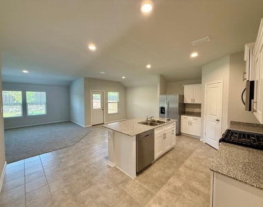521 W Bronze Circle - Photo Thumbnail 13