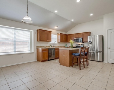 6220 Granite Creek Drive - Photo Thumbnail 8