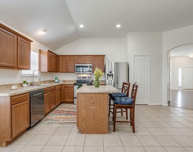 6220 Granite Creek Drive - Photo Thumbnail 9