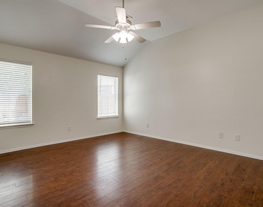 6220 Granite Creek Drive - Photo Thumbnail 13