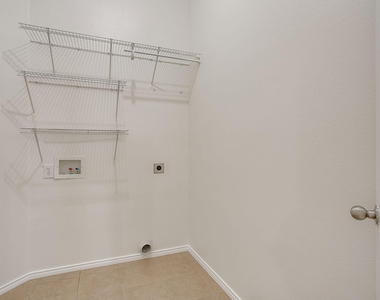 6220 Granite Creek Drive - Photo Thumbnail 25