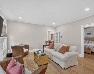 426 30th Street - Photo Thumbnail 5