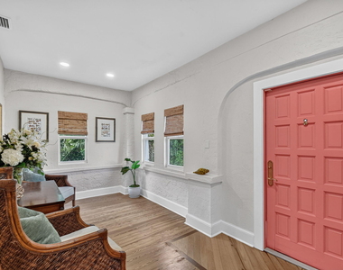 426 30th Street - Photo Thumbnail 9