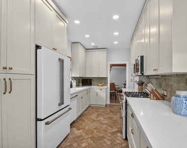426 30th Street - Photo Thumbnail 14