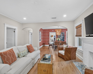 426 30th Street - Photo Thumbnail 4