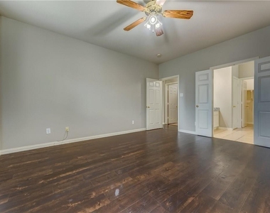 2300 Reston Drive - Photo Thumbnail 16