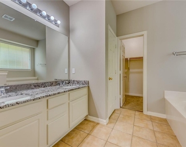 2300 Reston Drive - Photo Thumbnail 17
