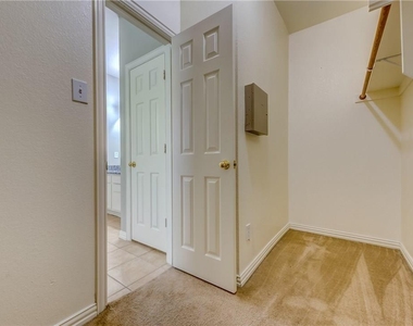 2300 Reston Drive - Photo Thumbnail 19