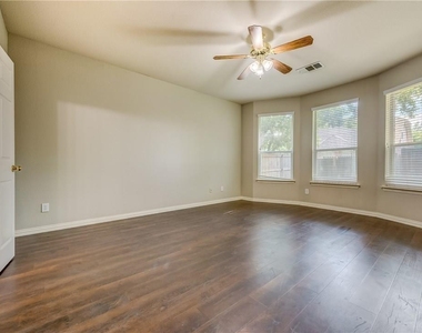 2300 Reston Drive - Photo Thumbnail 15