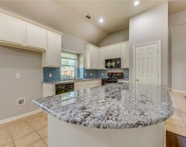 2300 Reston Drive - Photo Thumbnail 7