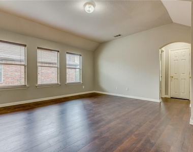 2300 Reston Drive - Photo Thumbnail 22