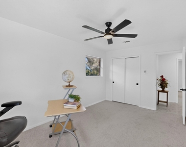 5451 Lubbock Avenue - Photo Thumbnail 22