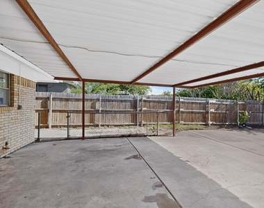 5451 Lubbock Avenue - Photo Thumbnail 23