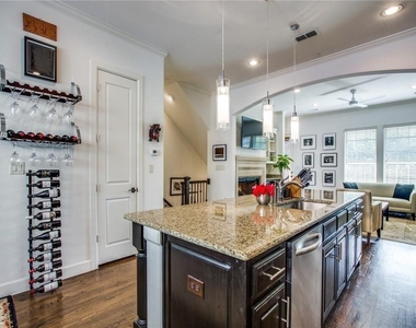 5034 Meridian Lane - Photo Thumbnail 12