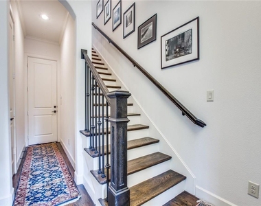 5034 Meridian Lane - Photo Thumbnail 2