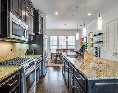 5034 Meridian Lane - Photo Thumbnail 10