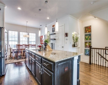 5034 Meridian Lane - Photo Thumbnail 8
