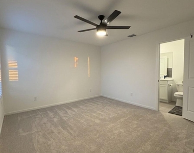 3064 Ashbrook Lane - Photo Thumbnail 9