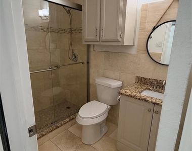 118 Country Bend Drive - Photo Thumbnail 10