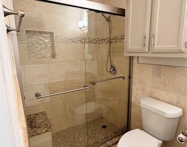118 Country Bend Drive - Photo Thumbnail 9