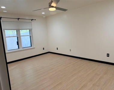 118 Country Bend Drive - Photo Thumbnail 4